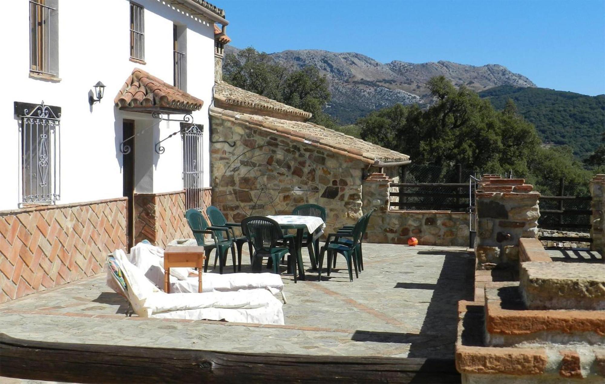 Lovely Home In Cortes De La Frontera With Kitchen Zewnętrze zdjęcie